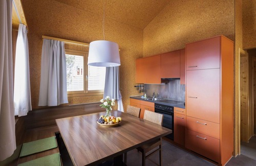 Oberurmein Casa | Maravillosa casa de vacaciones privada con WIFI, TV, terraza, mascotas permitida y vista panorámica