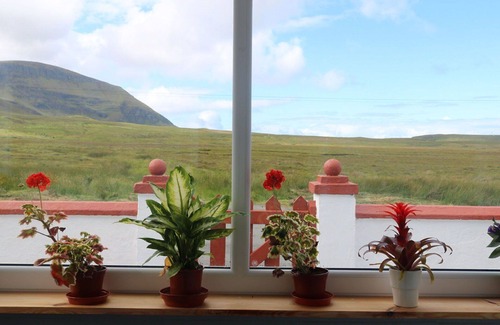 Bornesketaig Casa | Maravillosa casa de vacaciones privada para 2 personas con TV y vista panorámica