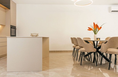 Donji Prolozac Villa | Preciosa casa de vacaciones privada para 10 personas con piscina privada, WIFI, A/C, TV y terraza