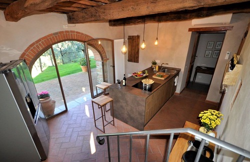 Montegonzi Villa | Estupenda casa de vacaciones privada con A/C, WIFI, piscina privada, TV, veranda y vista panorámica