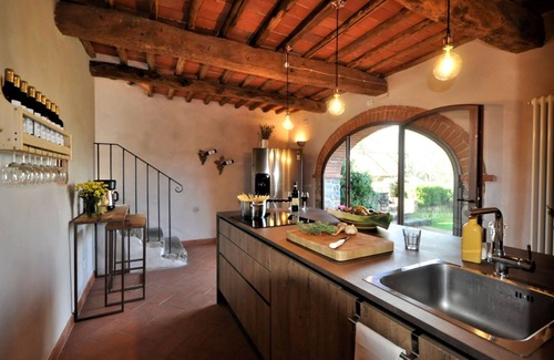 Montegonzi Villa | Estupenda casa de vacaciones privada con A/C, WIFI, piscina privada, TV, veranda y vista panorámica