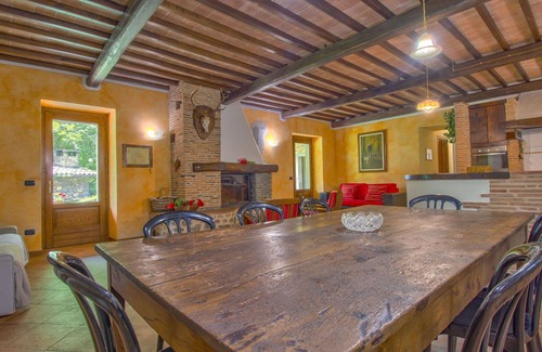 San Romano in Garfagnana Villa | Preciosa casa de vacaciones privada con WIFI, piscina privada, TV, terraza y mascotas permitida