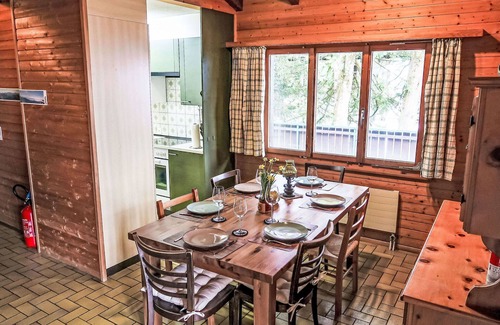 Gommiswald Casa | Estupenda casa de vacaciones privada con WIFI, TV, patio, mascotas permitida y vista panorámica