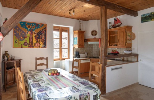 Epertully Casa | Estupenda casa de vacaciones privada con piscina privada, WIFI, TV, patio y vista panorámica