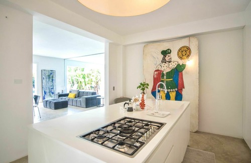 Cinisi Villa | Preciosa casa de vacaciones privada para 4 personas con A/C, piscina privada, WIFI, TV y patio