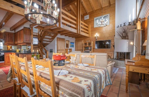 Chamoson Casa | Estupenda casa de vacaciones privada para 6 personas con WIFI, TV y terraza