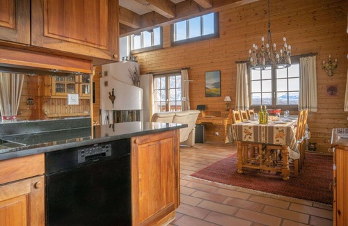 Chamoson Casa | Estupenda casa de vacaciones privada para 6 personas con WIFI, TV y terraza
