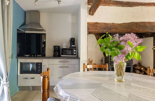 Teyssieu Casa | Estupenda casa de vacaciones privada para 4 personas con TV, terraza y mascotas permitida