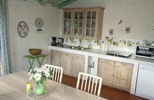 Torderes Casa | Preciosa casa de vacaciones privada para 5 personas con WIFI, piscina privada, TV y terraza