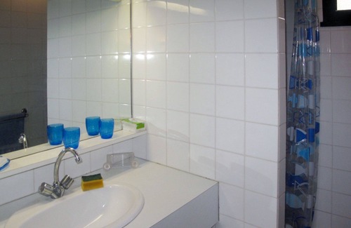 Torderes Casa | Preciosa casa de vacaciones privada para 5 personas con WIFI, piscina privada, TV y terraza