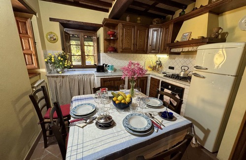 Pescaglia Villa | Casa de vacaciones privada con piscina privada, WIFI, TV, vista panorámica, cerca de Lucca