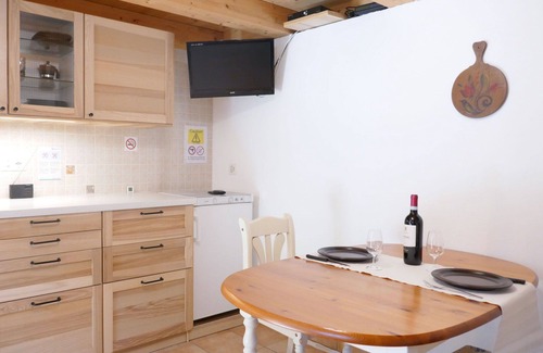 Malvaglia Casa | Estupenda casa de vacaciones privada para 2 personas con TV y balcón