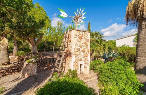 Cala Murada Casa | Estupenda casa de vacaciones privada con WIFI, TV, terraza, mascotas permitida y vista panorámica