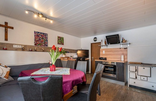 Ebene Reichenau Casa | Estupenda casa de vacaciones privada para 12 personas con WIFI, TV, balcón y mascotas permitida