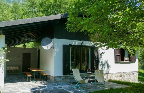 Olivone Casa | Estupenda casa de vacaciones privada para 6 personas con WIFI, TV, patio y mascotas permitida