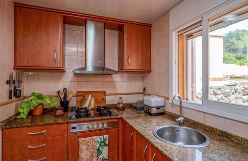 Cunit Casa | Maravillosa casa de vacaciones privada con piscina privada, WIFI, TV, terraza y aparcamiento