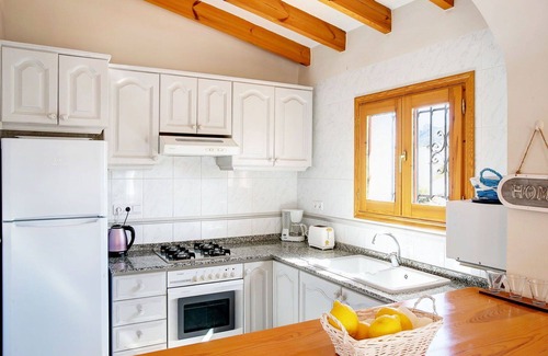 Monte Pego Villa | Preciosa casa de vacaciones privada con piscina privada, A/C, WIFI, TV, terraza y aparcamiento