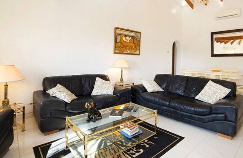 Calpe Villa | Stunning private villa for 6 people with private pool, A/C, WIFI, TV, terrace and parking