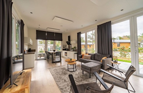 Otterlo Casa | Preciosa casa de vacaciones privada para 4 personas con piscina, WIFI, TV y terraza