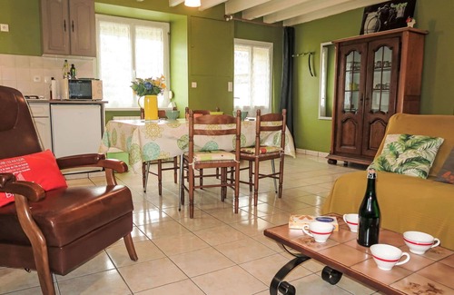 Matignon Casa | Preciosa casa de vacaciones privada para 4 personas con TV y mascotas permitida