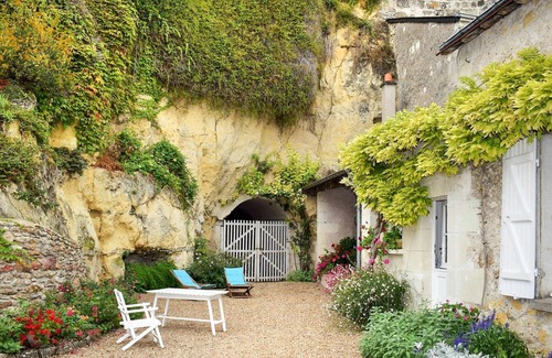 Luynes Casa | Maravillosa casa de vacaciones privada para 2 personas con WIFI, TV, terraza y aparcamiento