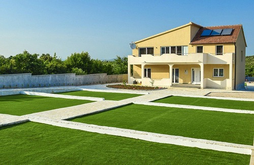 Velim Casa | Maravillosa casa de vacaciones privada con A/C, piscina privada, WIFI, jacuzzi, TV, patio