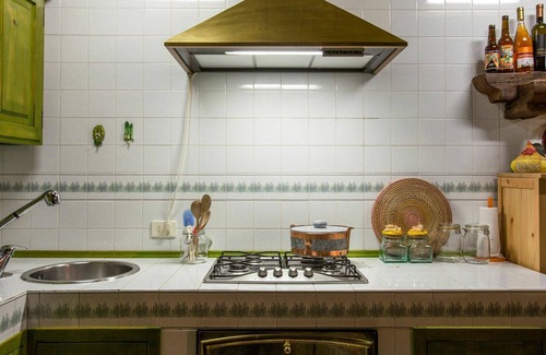 Dazio Casa | Preciosa casa de vacaciones privada para 4 personas con WIFI, jacuzzi, terraza y mascotas permitida