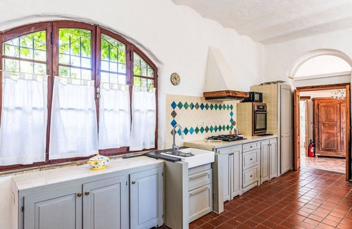 Dolcedo Villa | Estupenda casa de vacaciones privada con WIFI, mascotas permitida y vista panorámica