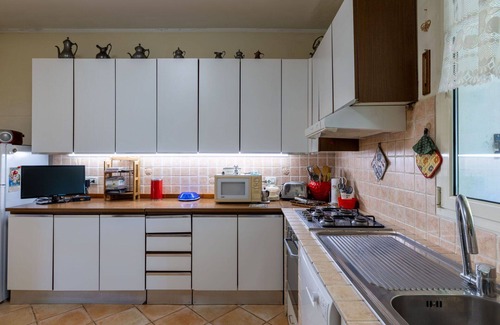 Artallo Villa | Maravillosa casa de vacaciones privada para 5 personas con A/C, WIFI, TV, patio y vista panorámica