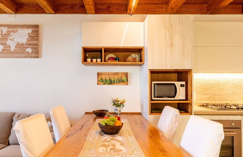 Peglio Casa | Preciosa casa de vacaciones privada para 4 personas con WIFI, TV, terraza y mascotas permitida