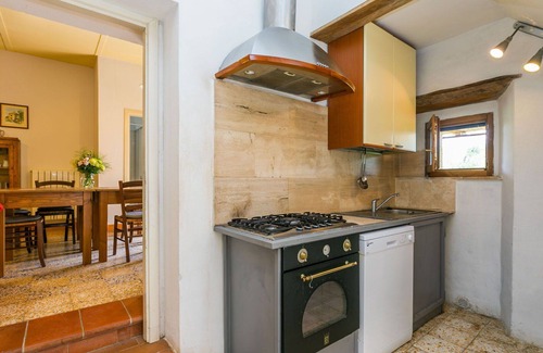 Sorano Casa | Preciosa casa de vacaciones privada con piscina privada, WIFI, patio y mascotas permitida
