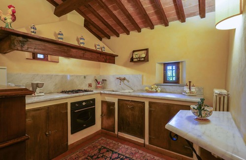 Dicomano Villa | Maravillosa casa de vacaciones privada con A/C, piscina privada, WIFI, TV, patio y vista panorámica
