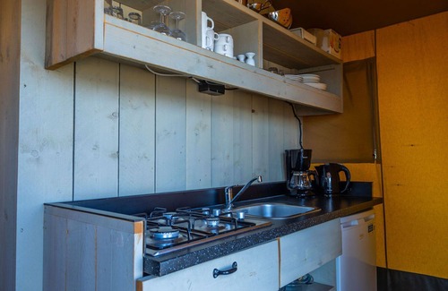 Biddinghuizen Casa | Preciosa casa de vacaciones privada para 4 personas con WIFI, piscina, TV y terraza