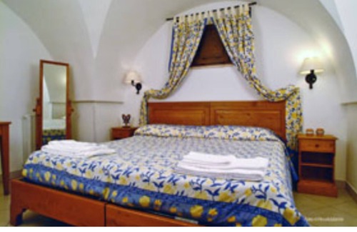 Rosa Marina Cama Y Desayuno | Stunning Room in Ancient Masseria Near the sea in a Quiet Olive Trees