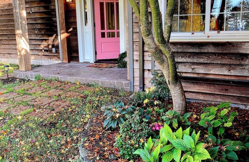 Westhaven-Moonstone Casa | Stunning roomy 4-bedroom home, near the beach. Stay for a month @ 1/2 the price!