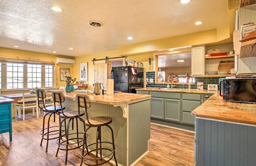 San Ysidro Casa | Stunning San Ysidro Homestead w/ Large Porch!