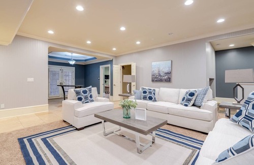 Acworth Villa | Perfecto alquiler semanal y mensual cerca del lago en una mansión