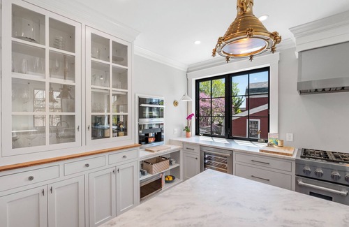 Manchester-by-the-Sea Casa | Stunning Newly Renovated Luxury Retreat in the Heart of Manchester-by-the-Sea.