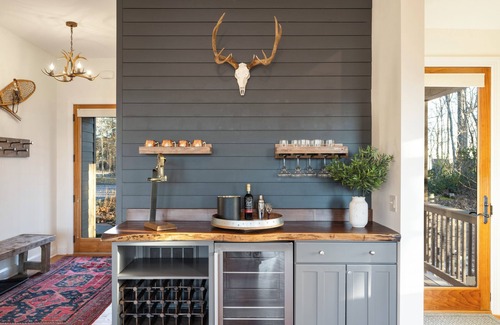 Nellysford Casa | Stunning Views, Hot Tub, Impeccable Design