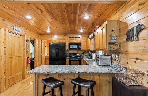 My Mountain Casa | Stunning Views~Hot Tub~Foosball~Grill~Dog Friendly