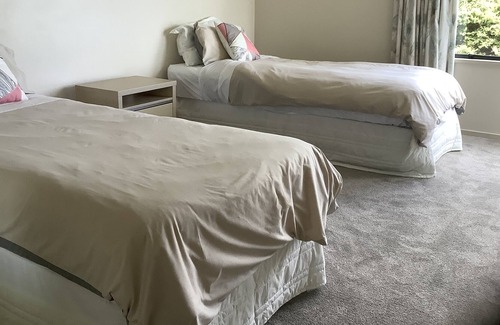 Piha Casa | Stunning views of Piha beach