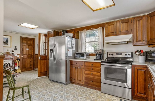 Ocean Point Casa | Stunning Views with Walks to the Beach and a short walk to pay and play tennis