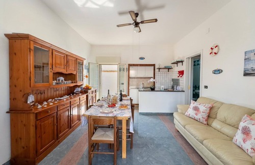 Torre Squillace Villa | Maravillosa casa de vacaciones para 4 personas con WIFI y TV