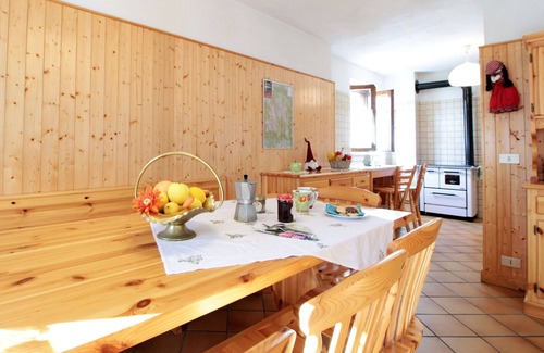Pieve Tesino Casa | Estupenda casa de vacaciones para 7 personas con WIFI, mascotas permitida y vista panorámica
