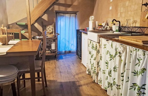 Pescia Villa | Estupenda casa de vacaciones para 2 personas con WIFI, piscina privada y vista panorámica