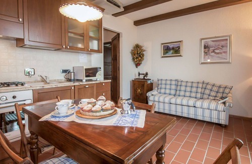 Magione Villa | Preciosa casa de vacaciones con bañera de hidromasaje, WIFI, A/C, piscina privada, TV y patio
