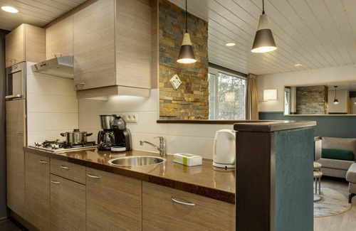 Grote-Brogel Casa | Maravillosa casa de vacaciones para 4 personas con piscina, WIFI, TV, terraza y aparcamiento