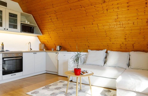 Badacsonytomaj Casa | Maravillosa casa de vacaciones para 4 personas con WIFI, A/C, TV y balcón