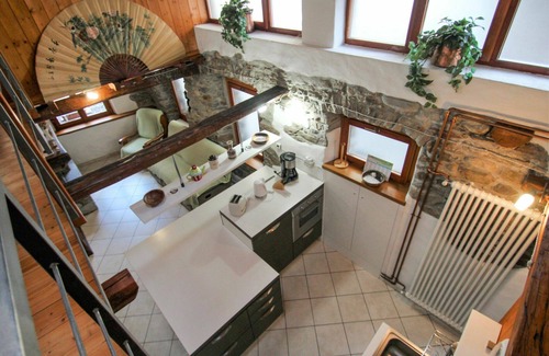 Castelveccana Casa | Maravillosa casa de vacaciones para 4 personas con TV y aparcamiento