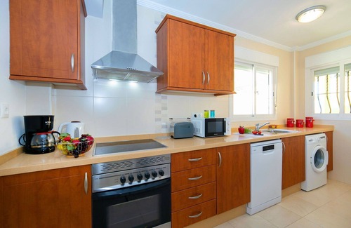 Jalón Casa | Preciosa casa de vacaciones para 6 personas con A/C, piscina, WIFI, TV y terraza